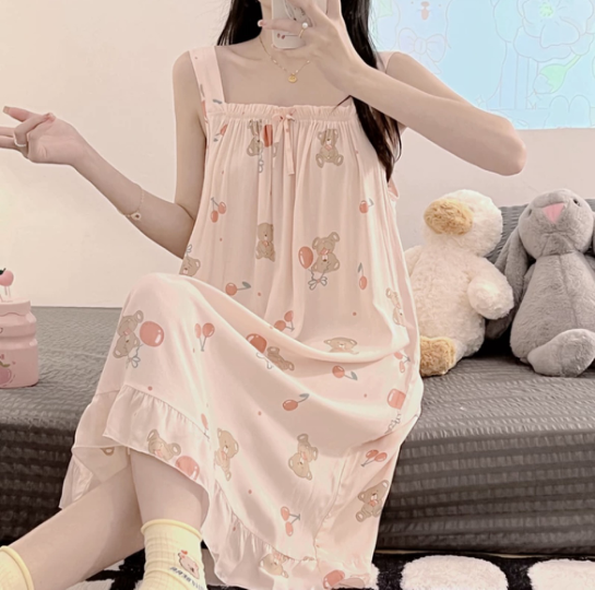 Women's nightgown