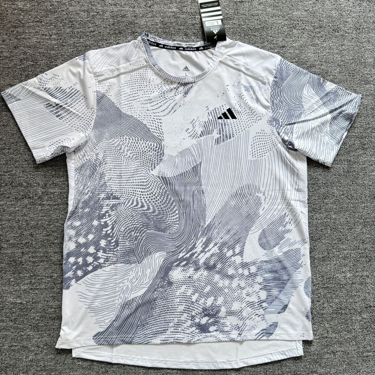 quick-dry T-shirt