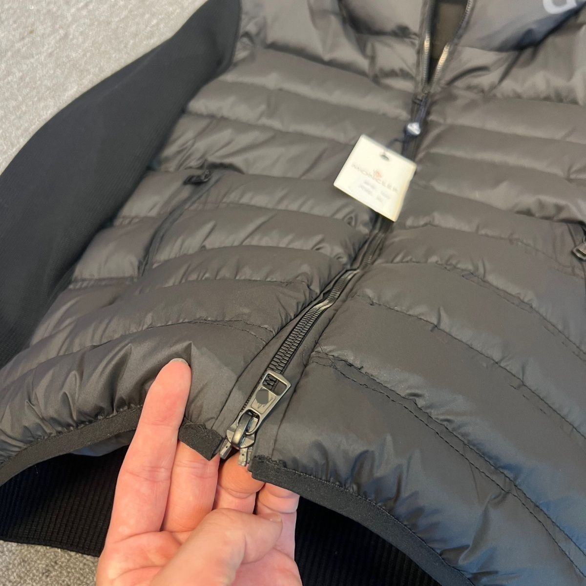 Men's patchwork down jacket