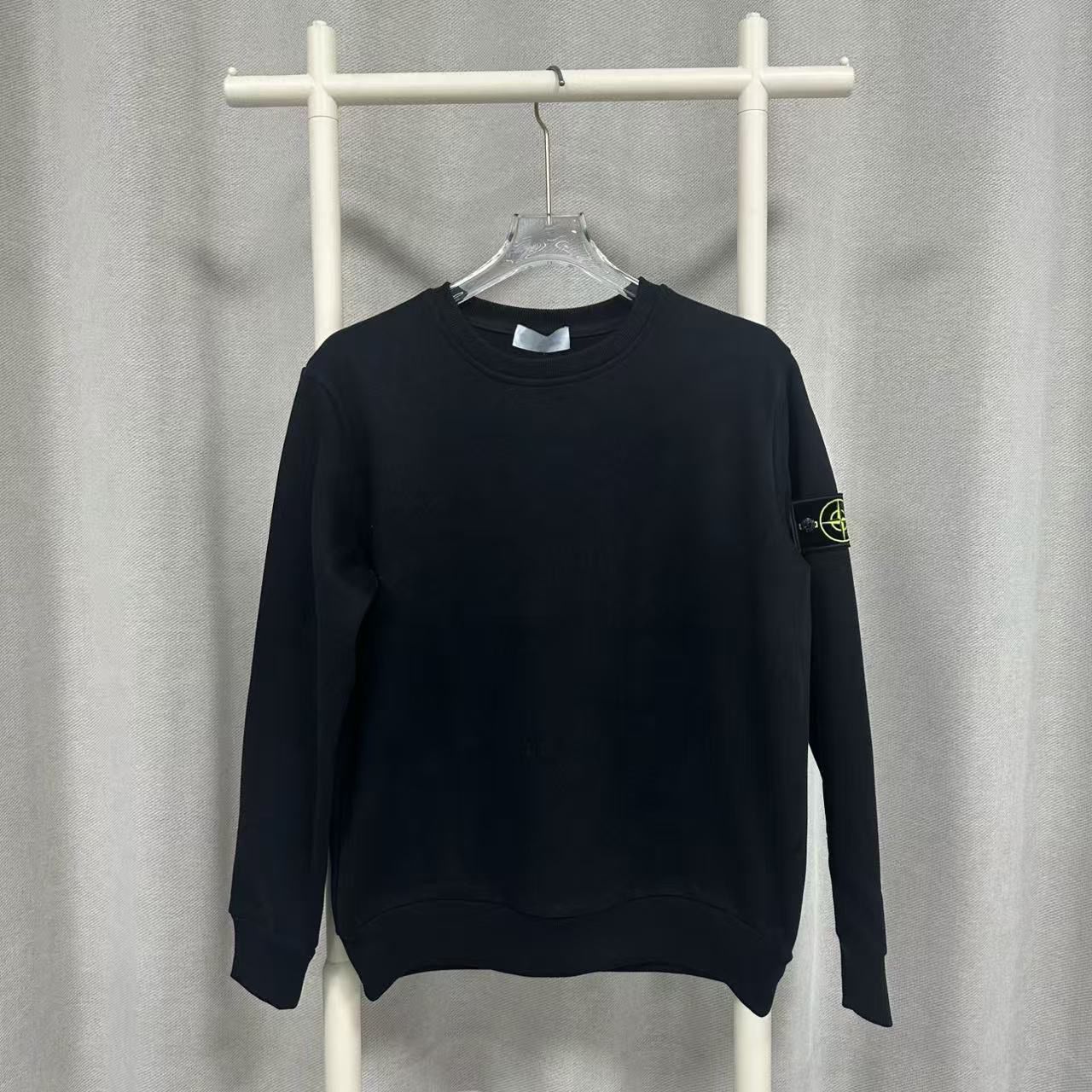 Fleece sweatshirt