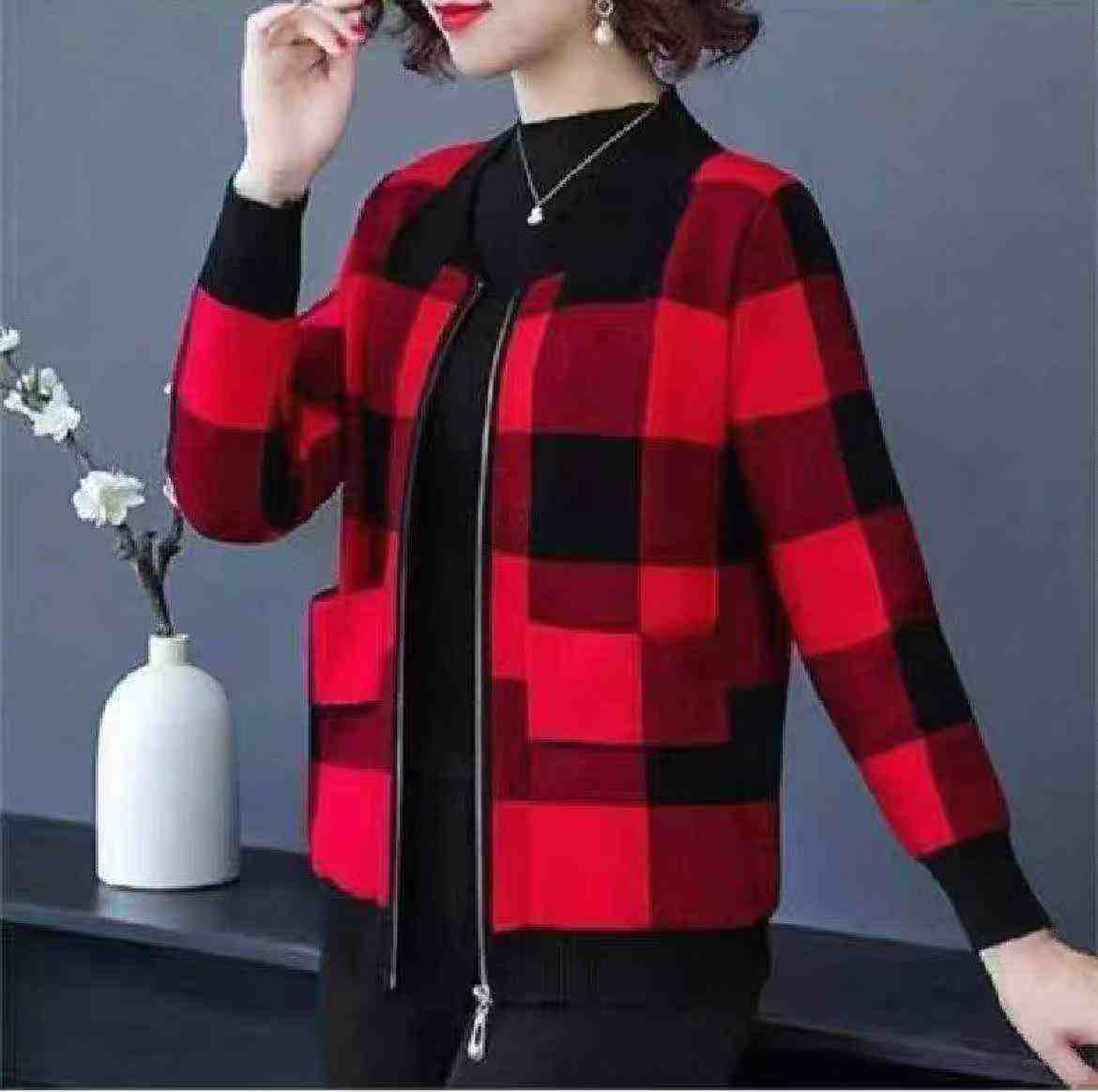 Women's checkered jacket