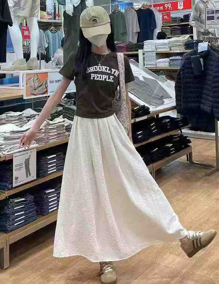 Women's half-length skirt