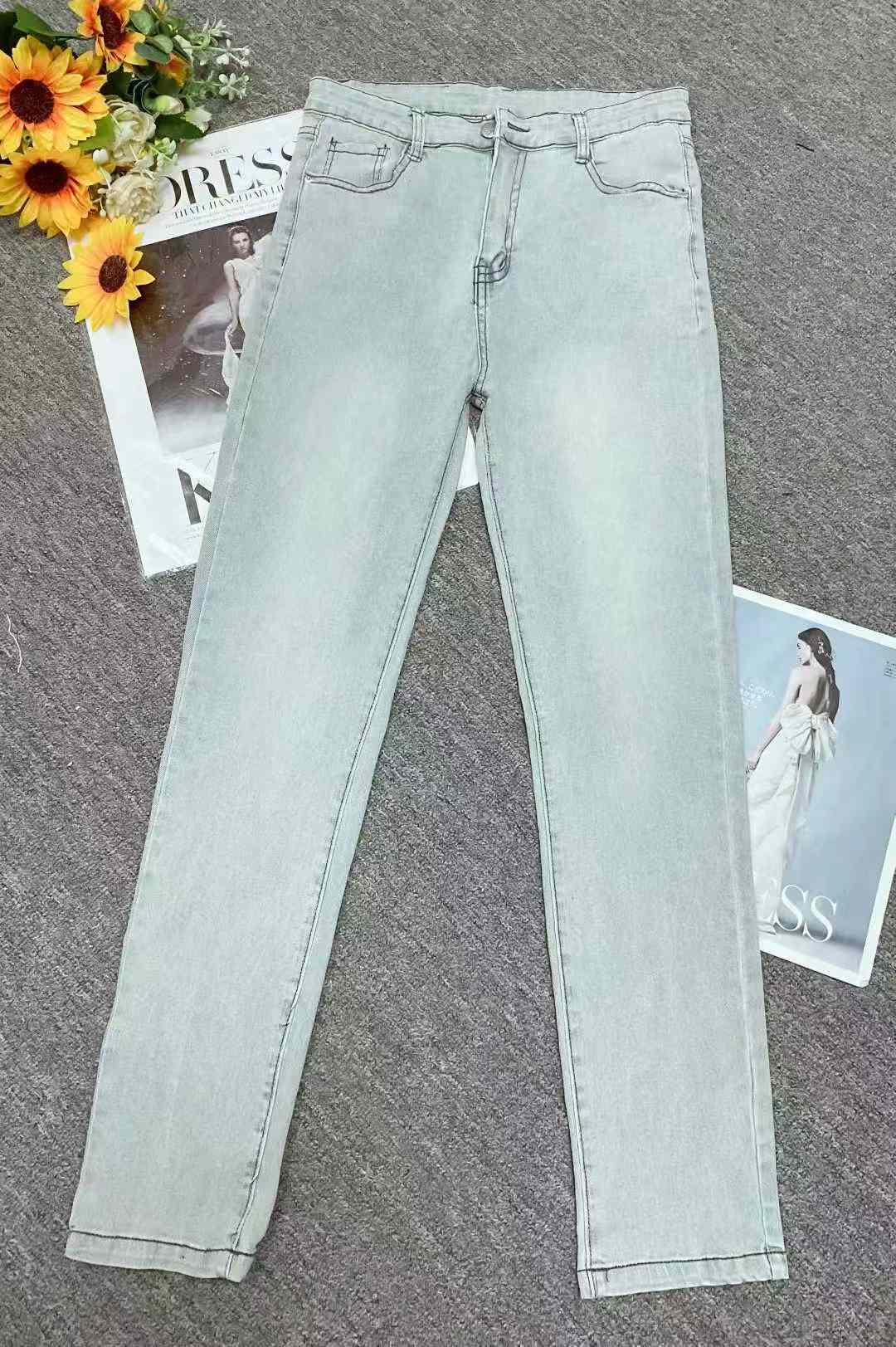 Men's stretchy jeans