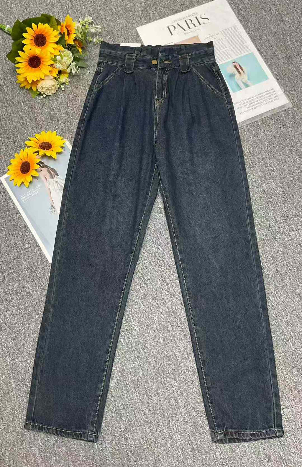 Women‘s jeans