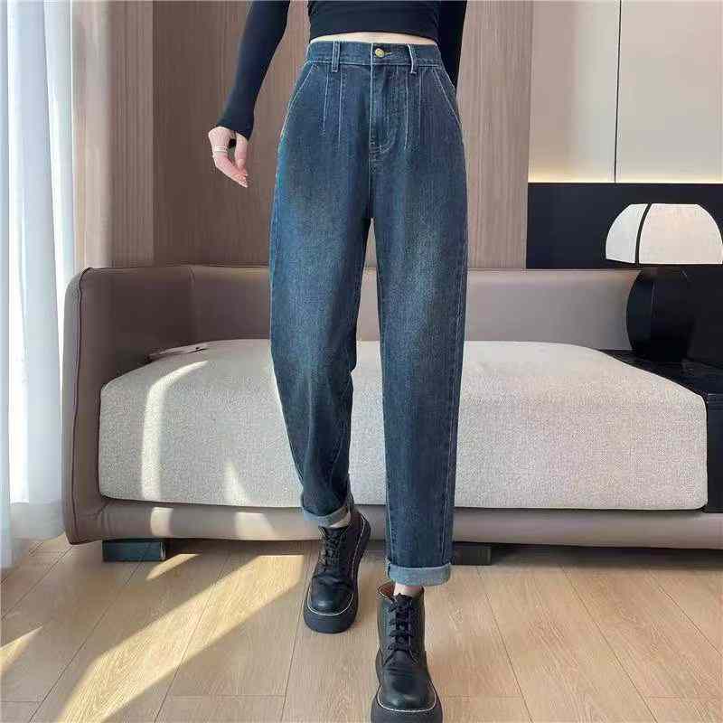 Women‘s jeans