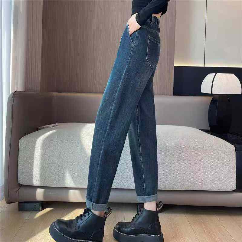 Women‘s jeans