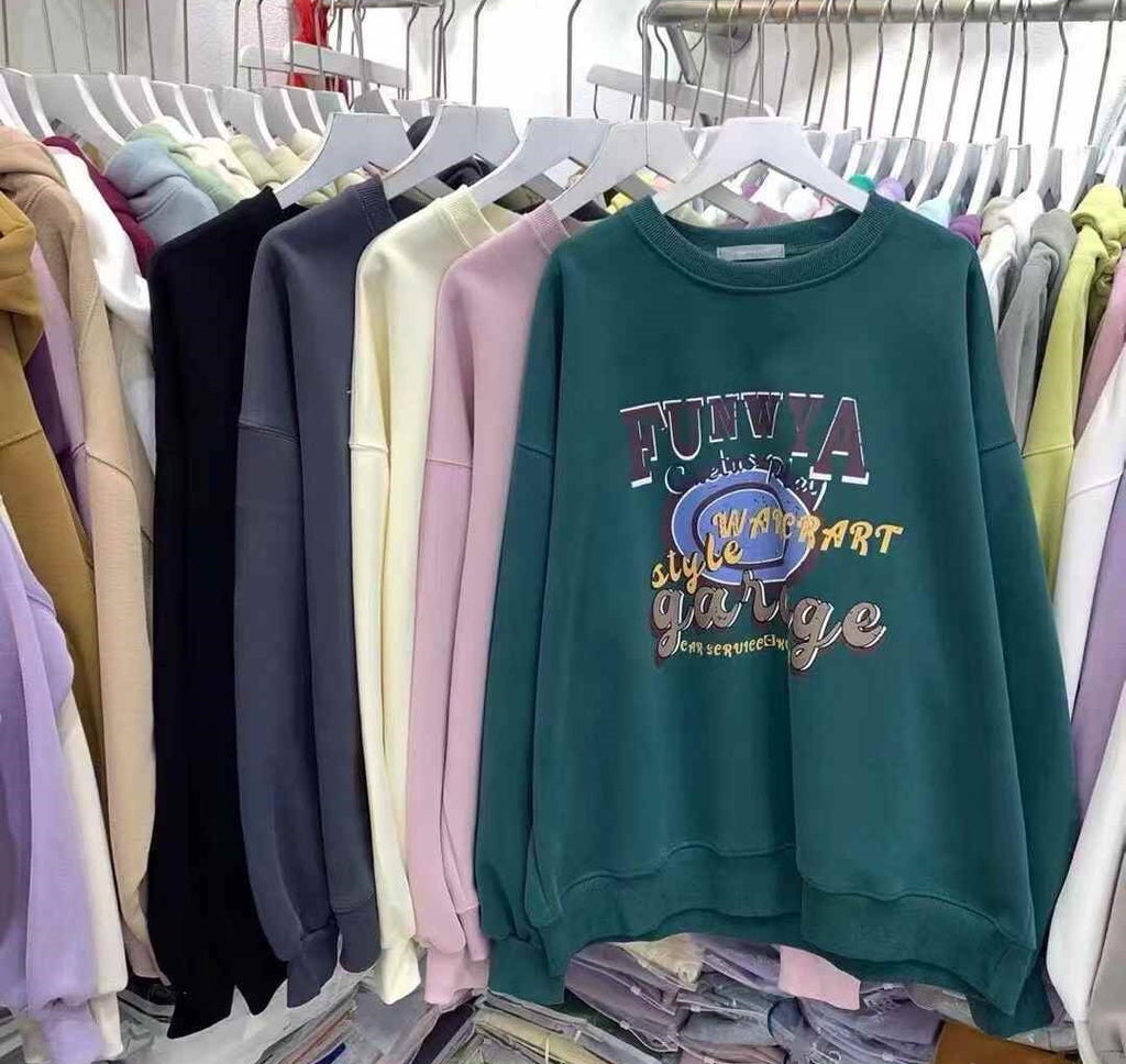 Women round-neck sweatshirt