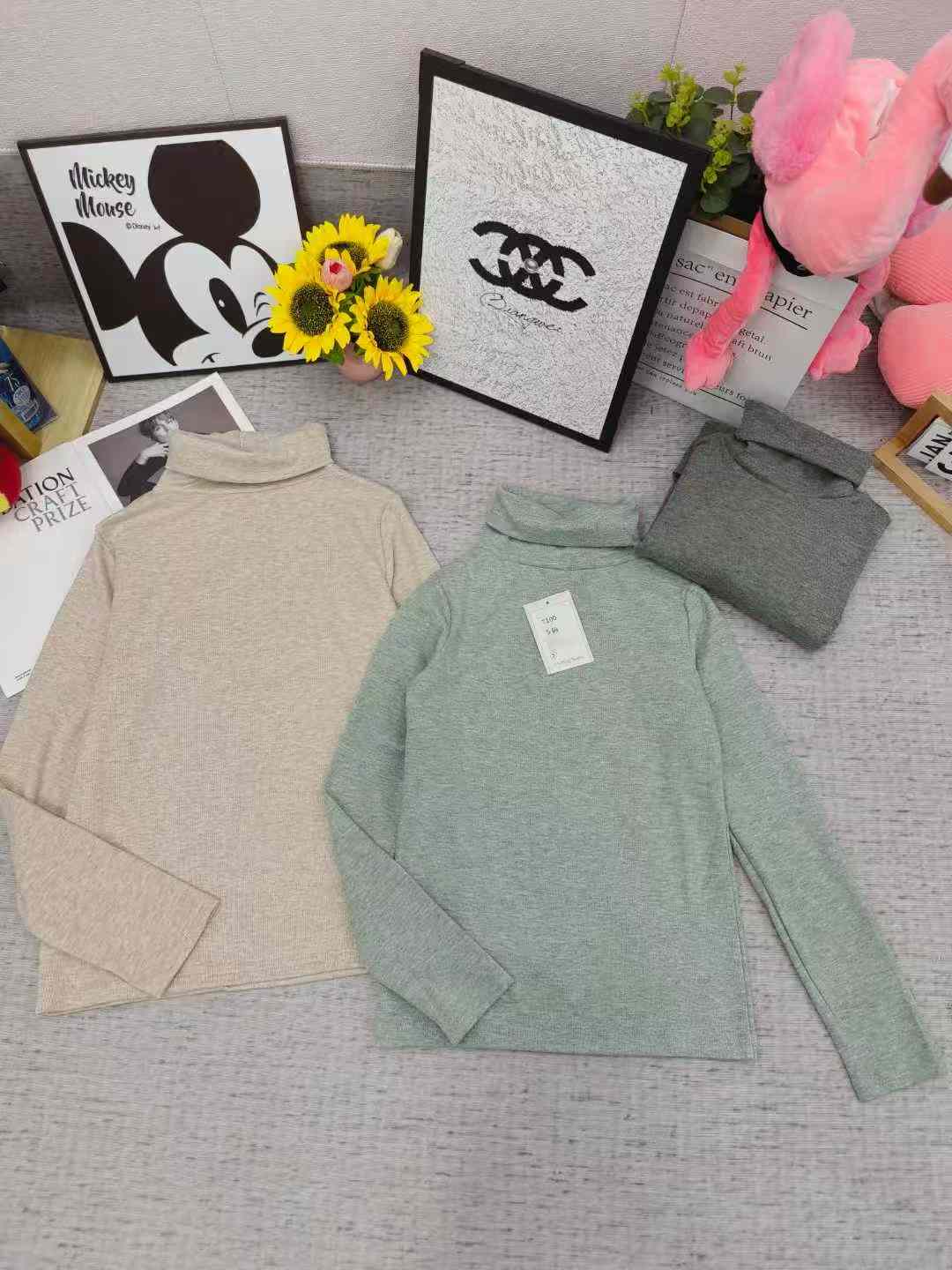 Women's woolen base layer shirt