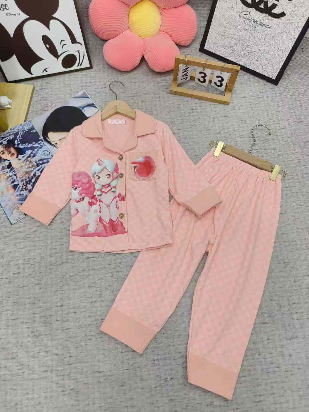 Kid's warm sleepwear set