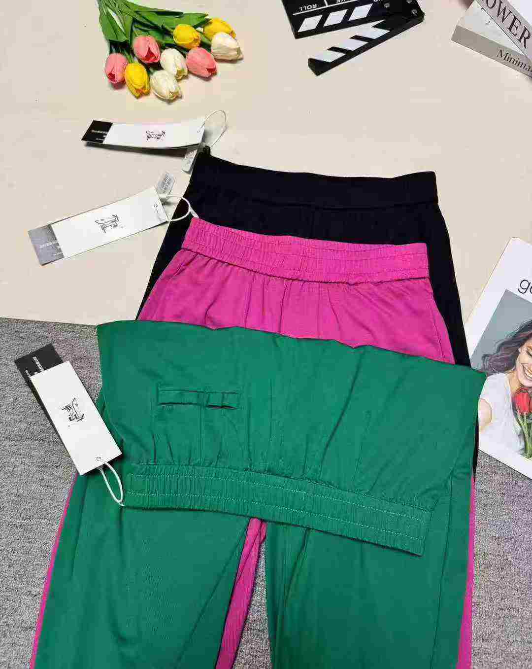 Women‘s plus-size pants