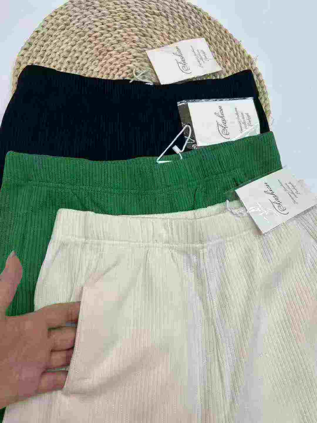 Women's silk wide-leg pants