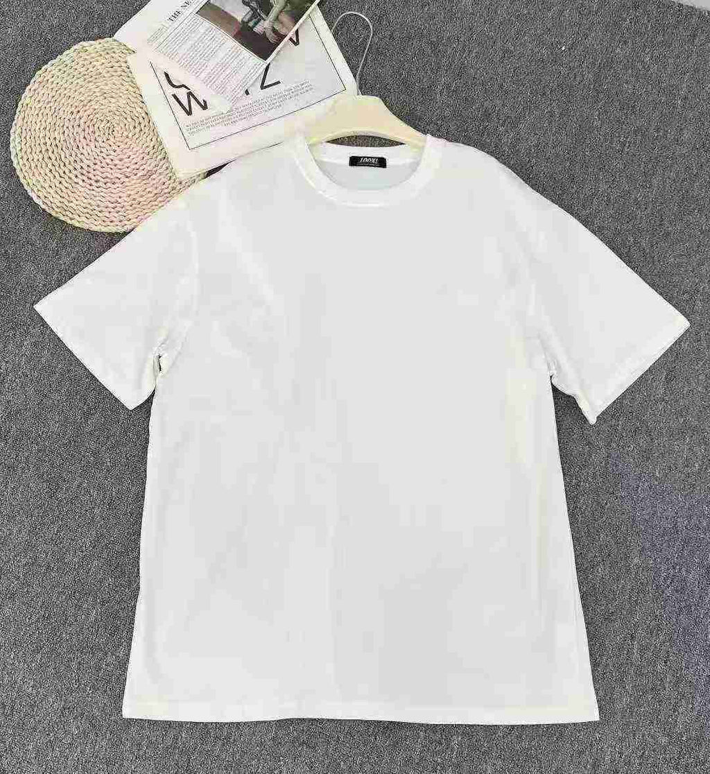 Men's light-colored T-shirt