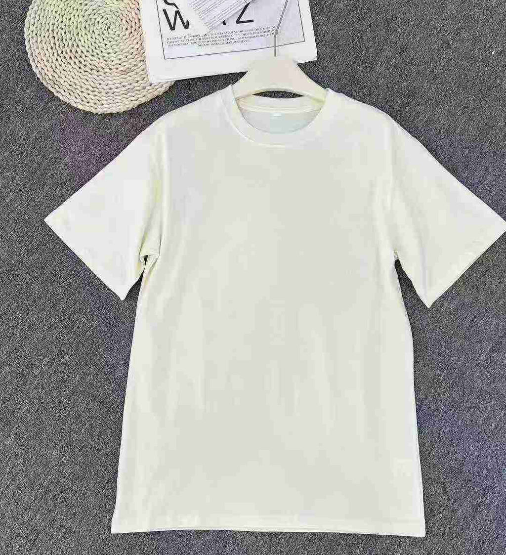 Men's light-colored T-shirt
