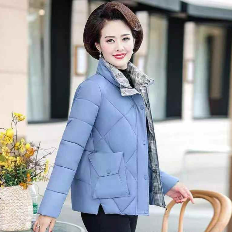Women middle-aged puffer coat