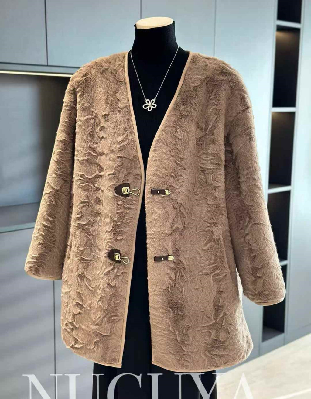 Women woolen coat
