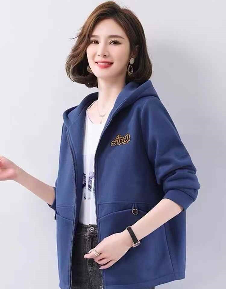Women middle-aged zipper hoodies