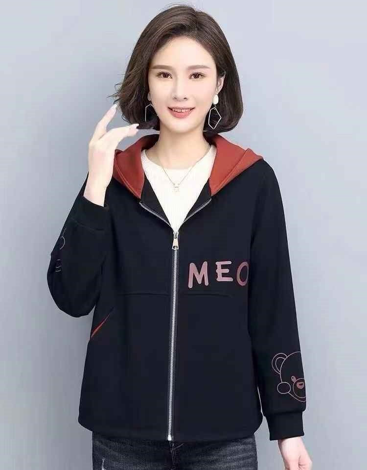 Women middle-aged zipper hoodies
