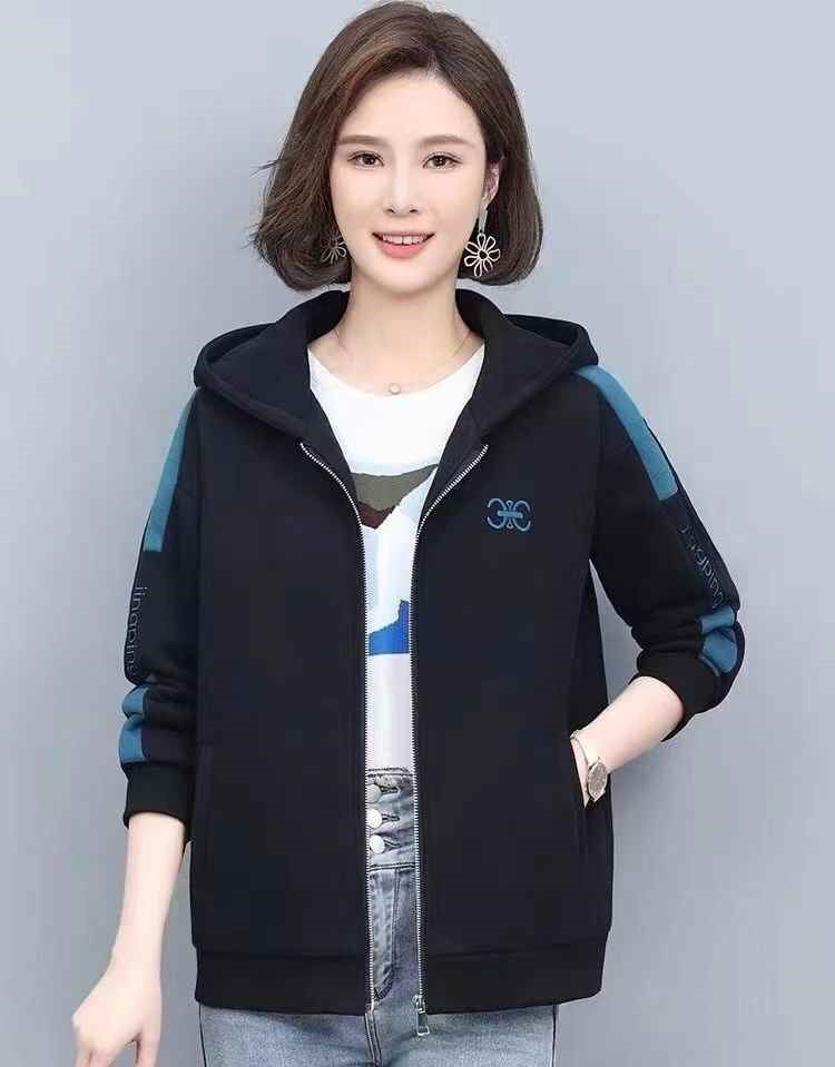 Women middle-aged zipper hoodies