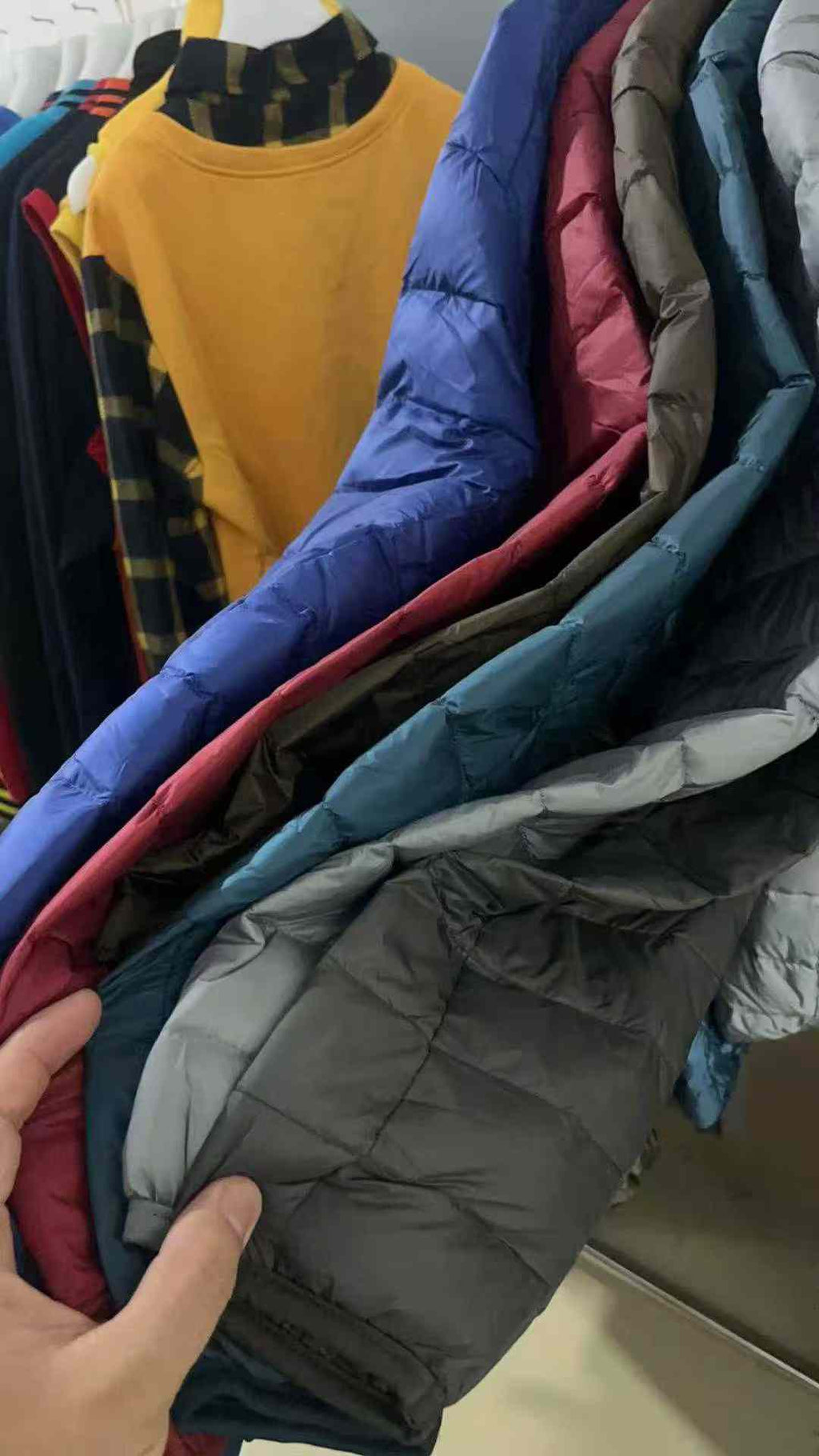 Men's lightweight down jacket