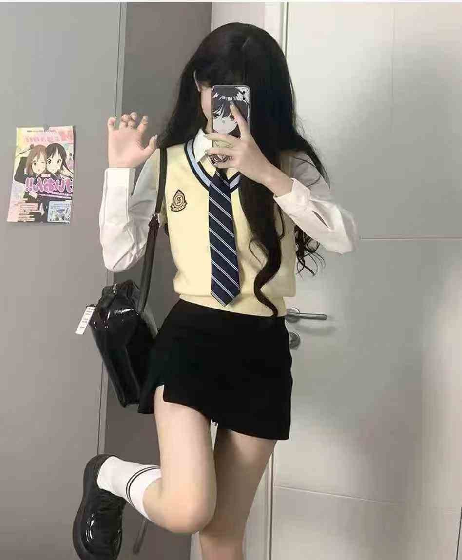 Women's cardigan sweater