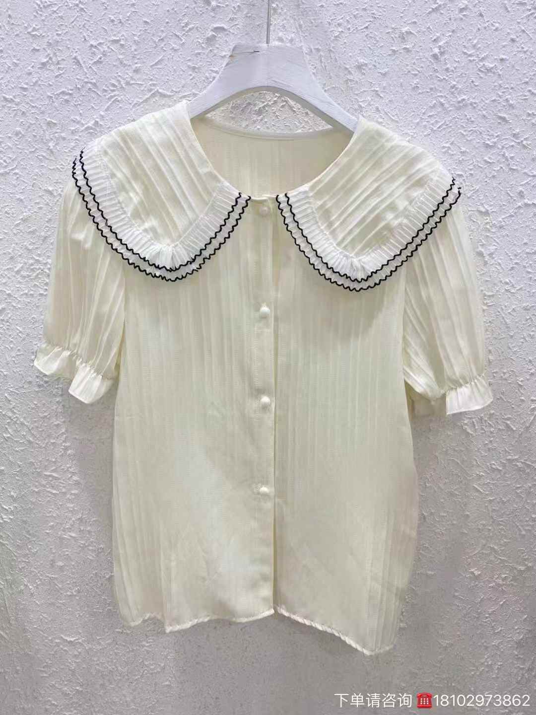Women doll collar shirts