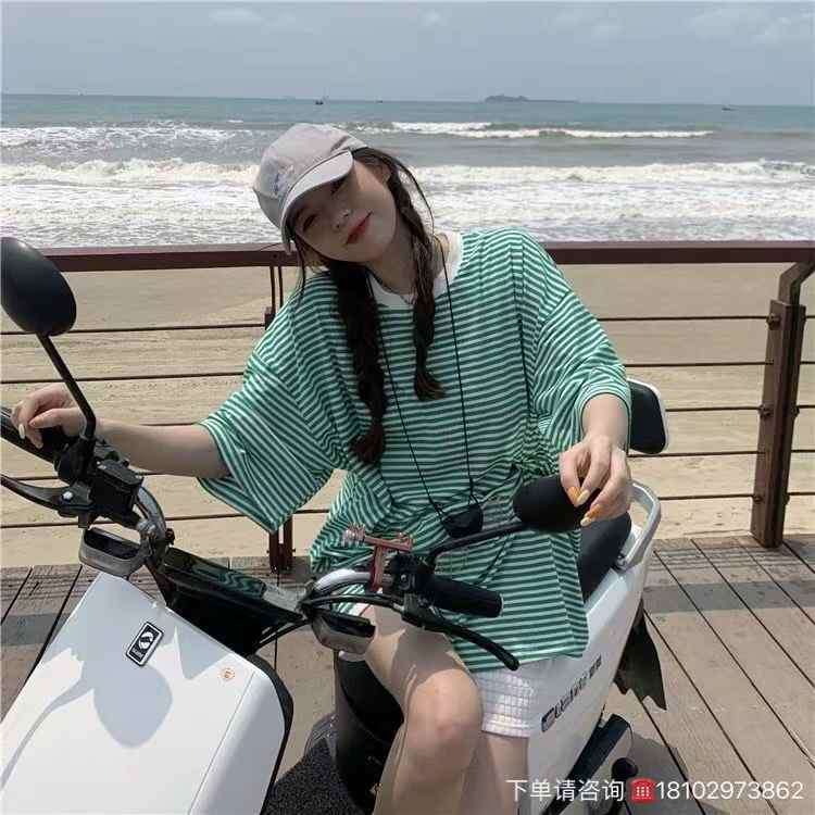 Women stripe oversize T-shirt