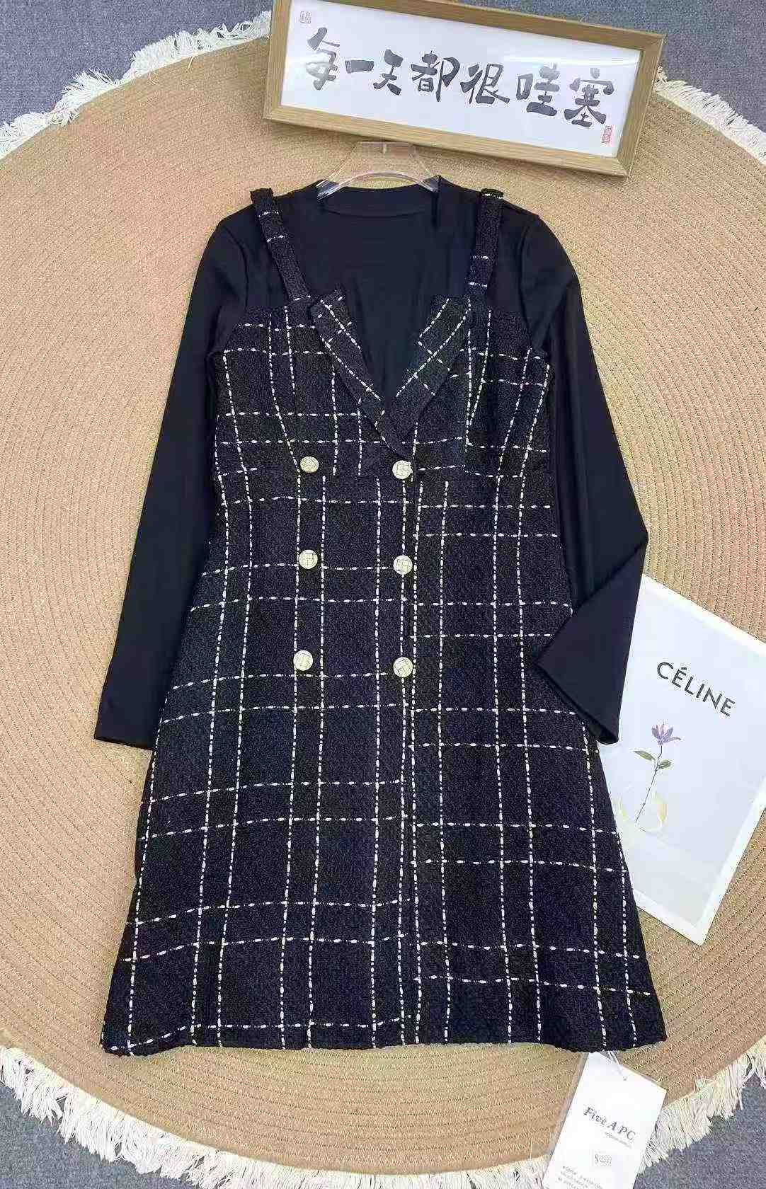 Women's elegant dress in black