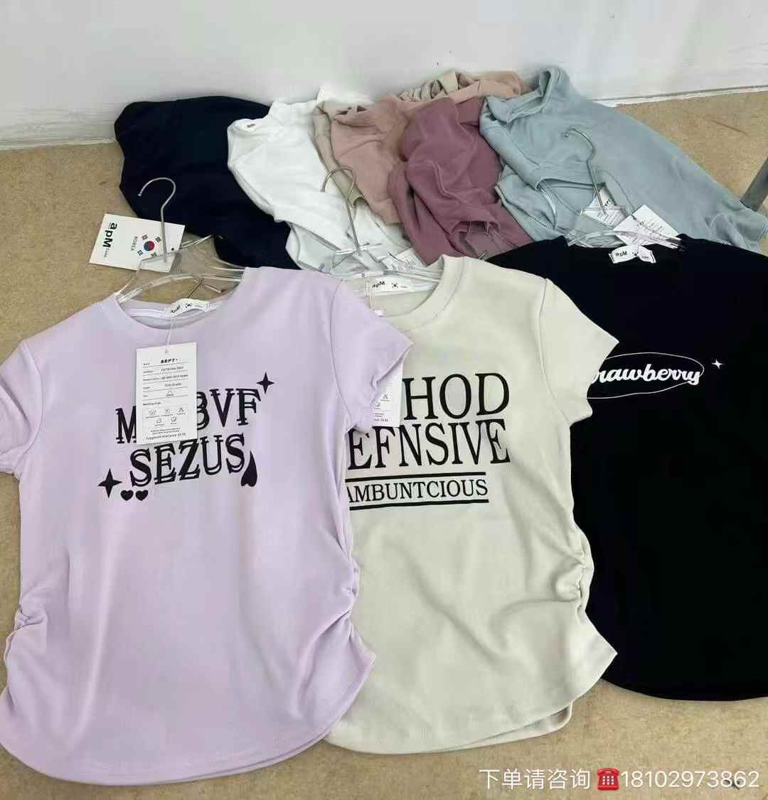 Women wrinkle T-shirt