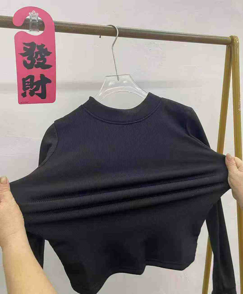 Women's black fitted baby fleece base shirt