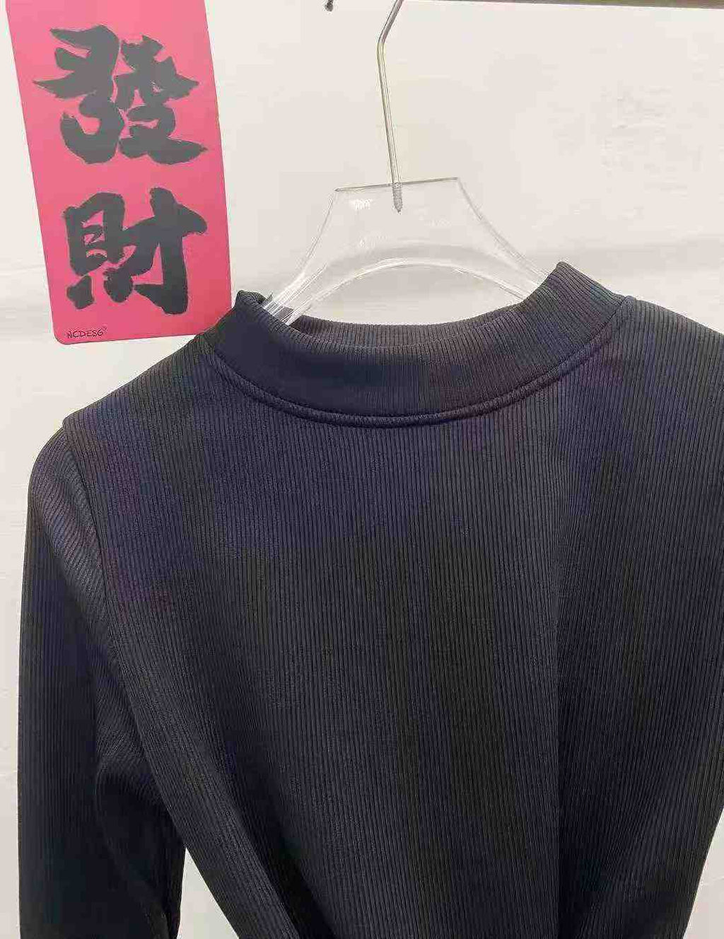 Women's black fitted baby fleece base shirt