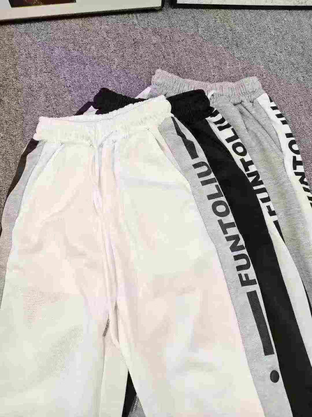 Kid's elastic-waist pants