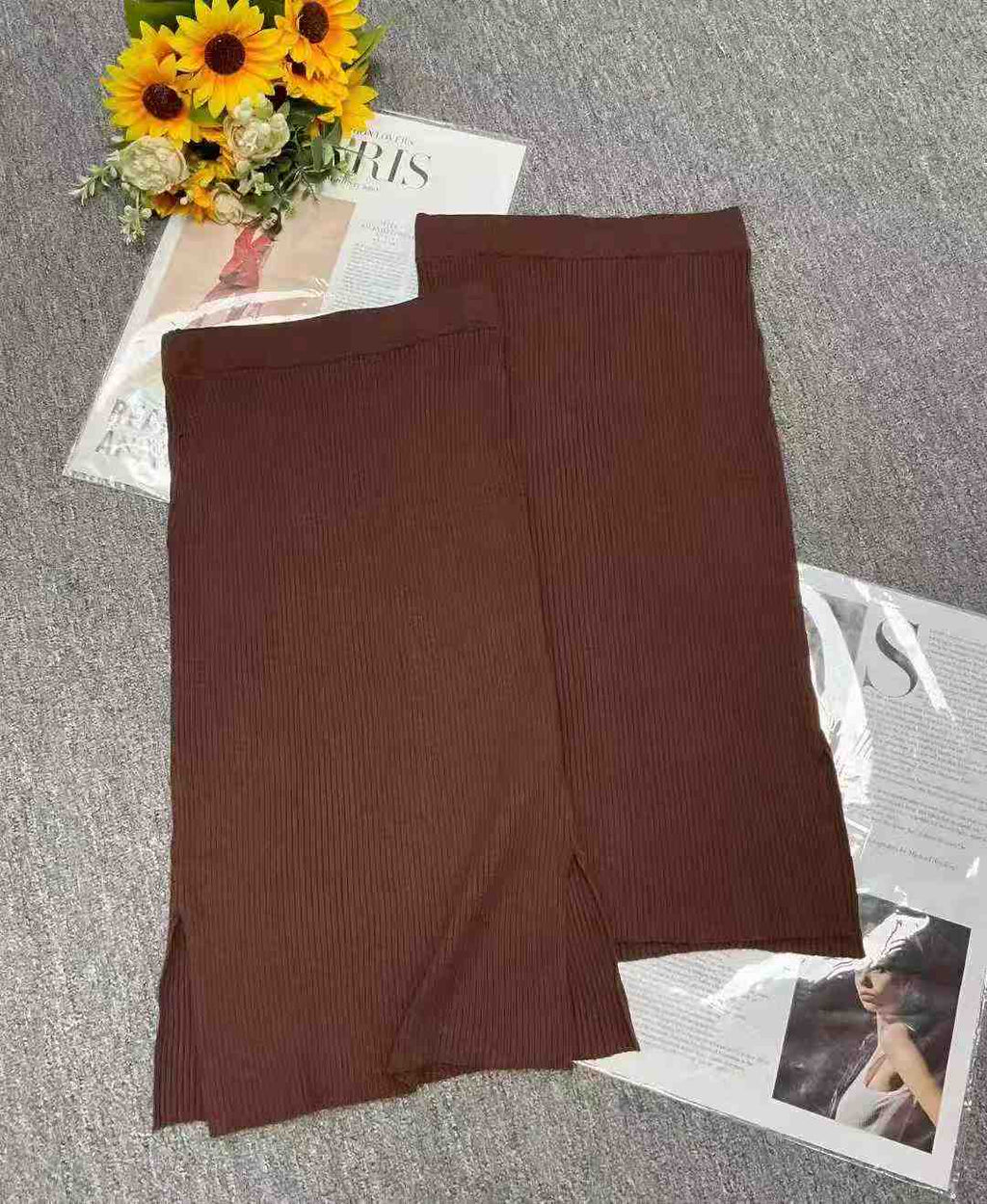 Women knitting skirts