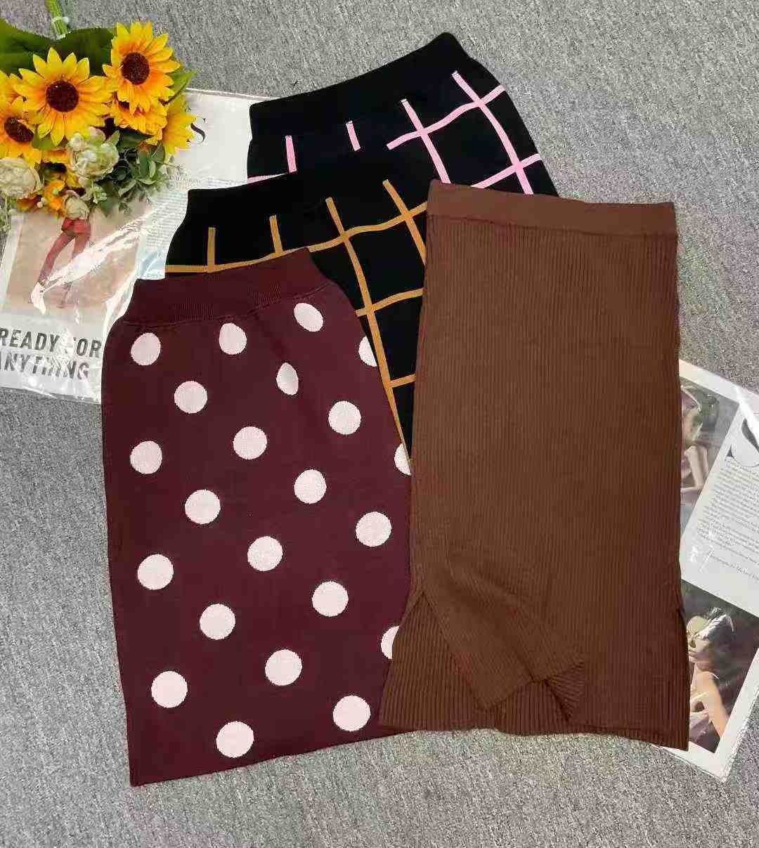 Women knitting skirts