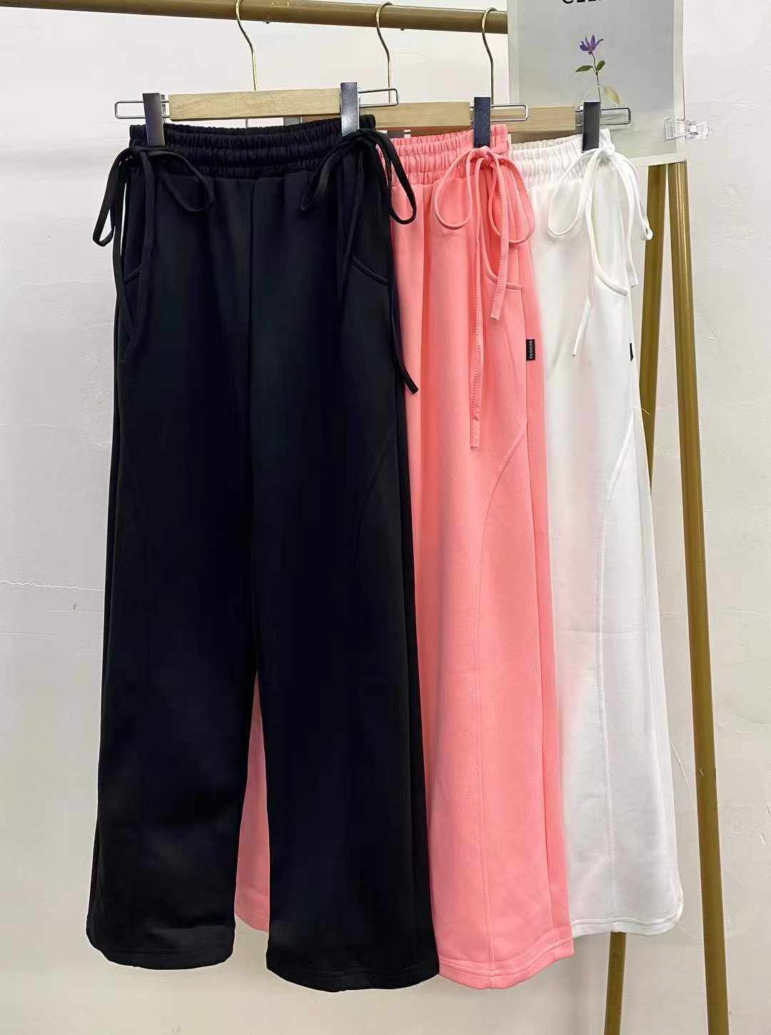 Women wide-legs casual pants