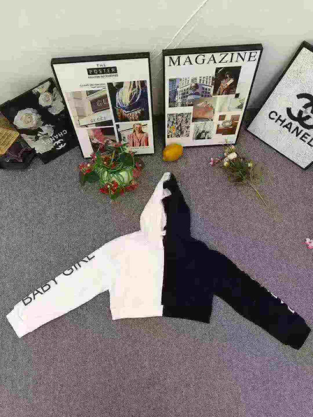 Kid's short-sleeved hooded sweatshirt