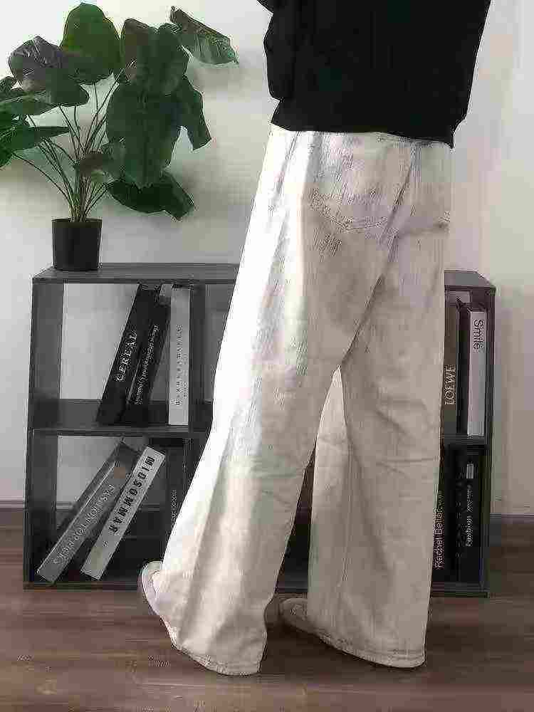Men's light-colored wide-leg pants