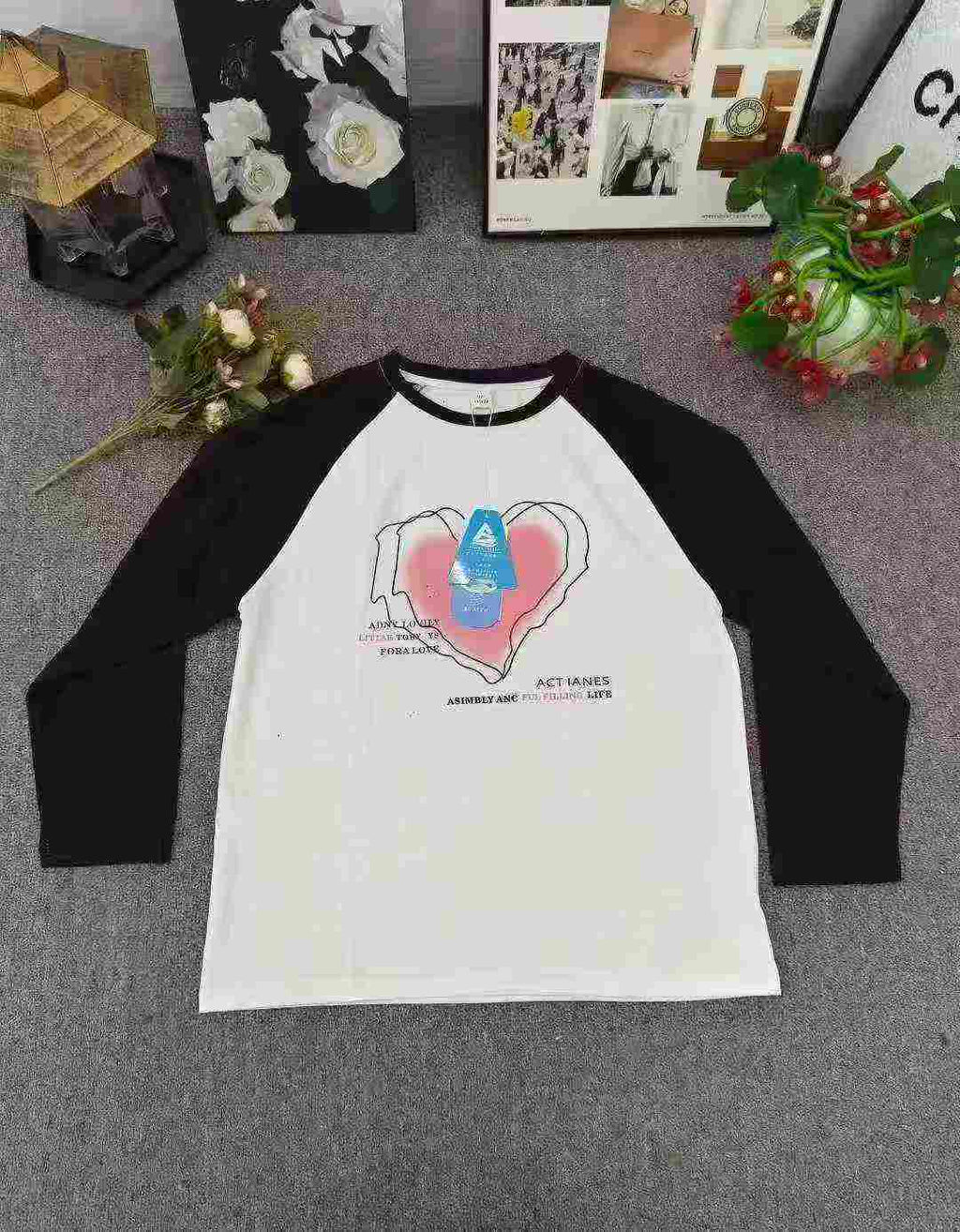 Kid's long-sleeved overcoat with shoulder straps