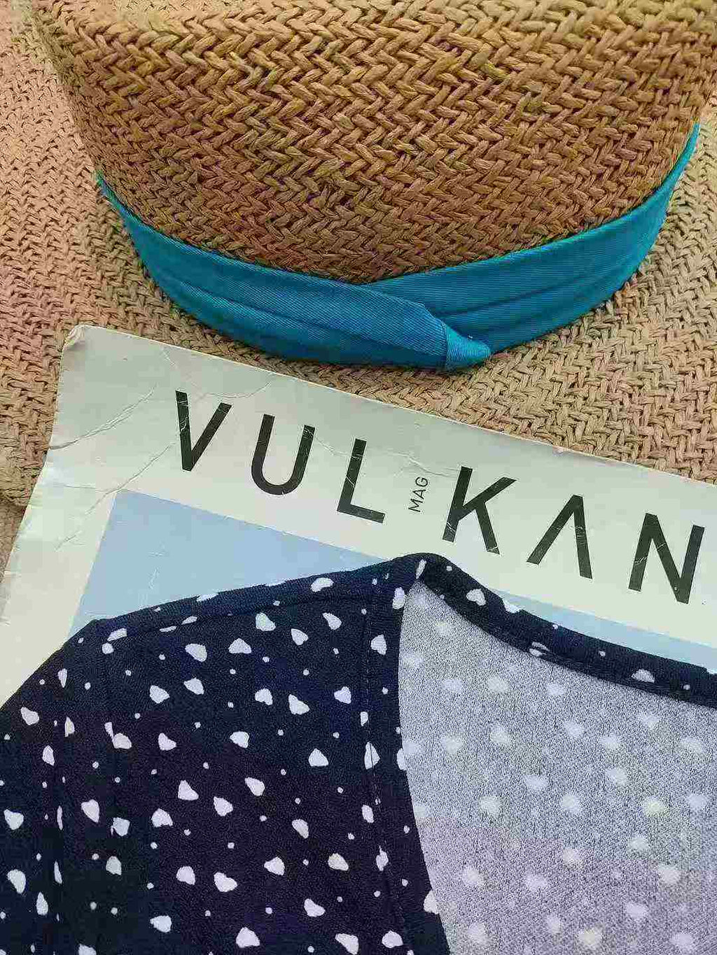 Women's dotted V-neck blouse