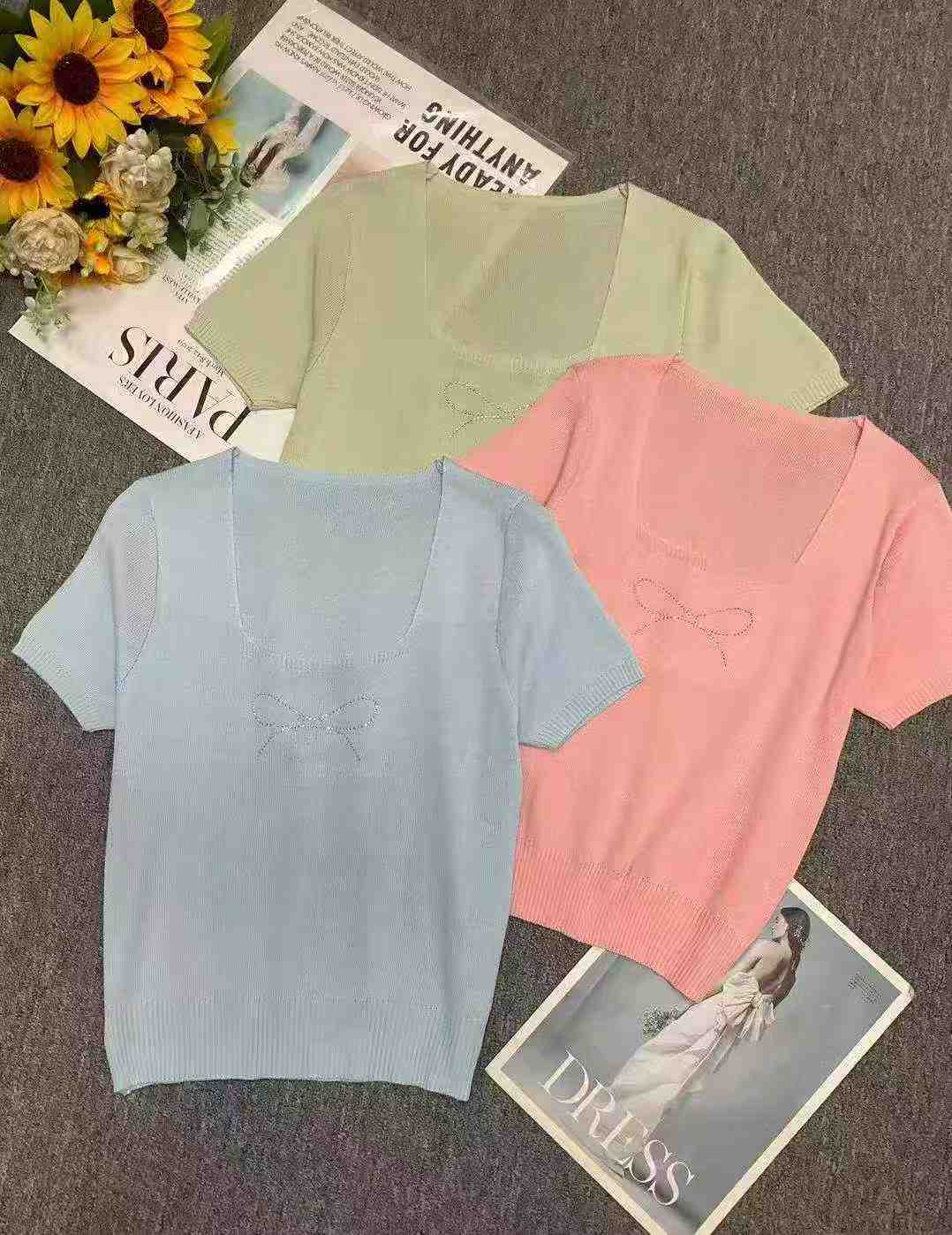 Women knitted t-shirts