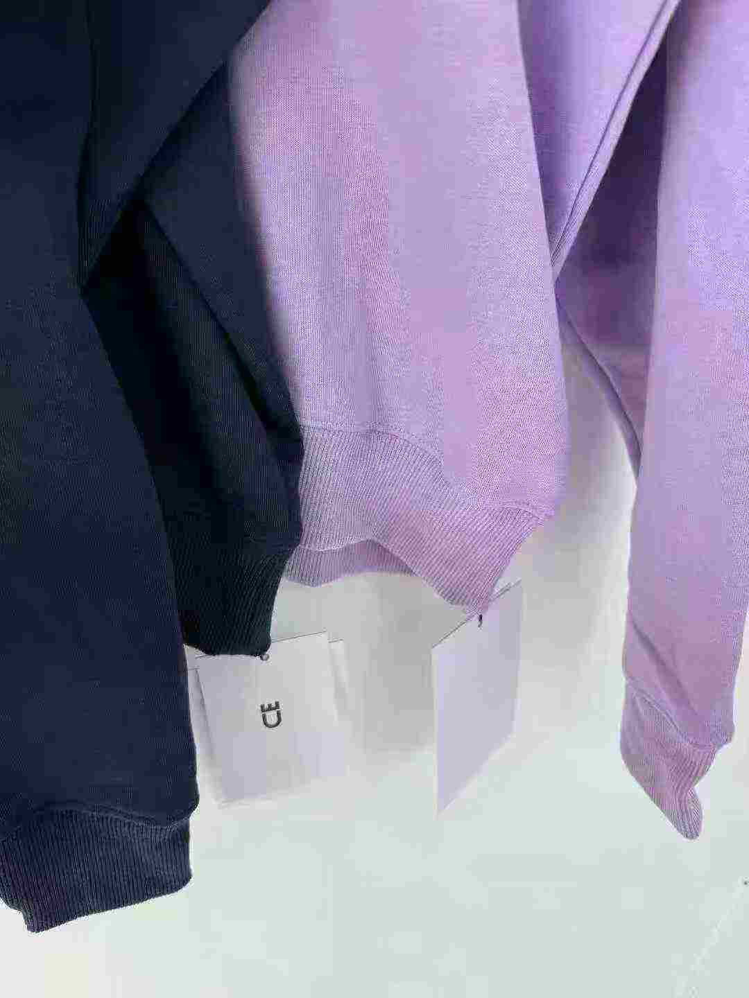 Women's letter-style hoodie