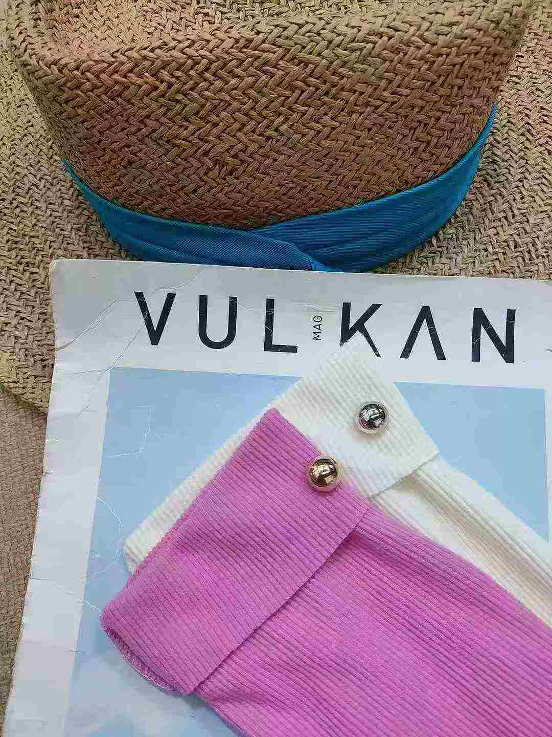 Women's V-neck cardigan top