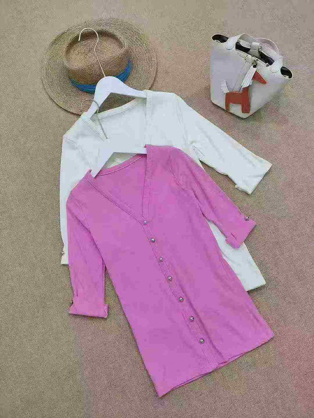 Women's V-neck cardigan top