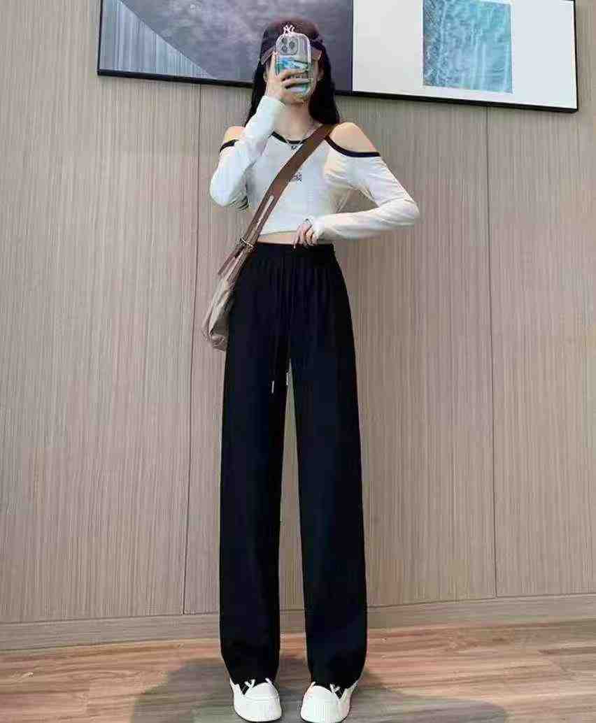 Women's textured casual pants