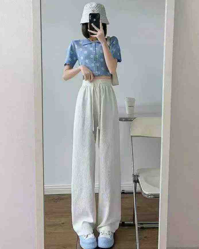 Women's textured casual pants