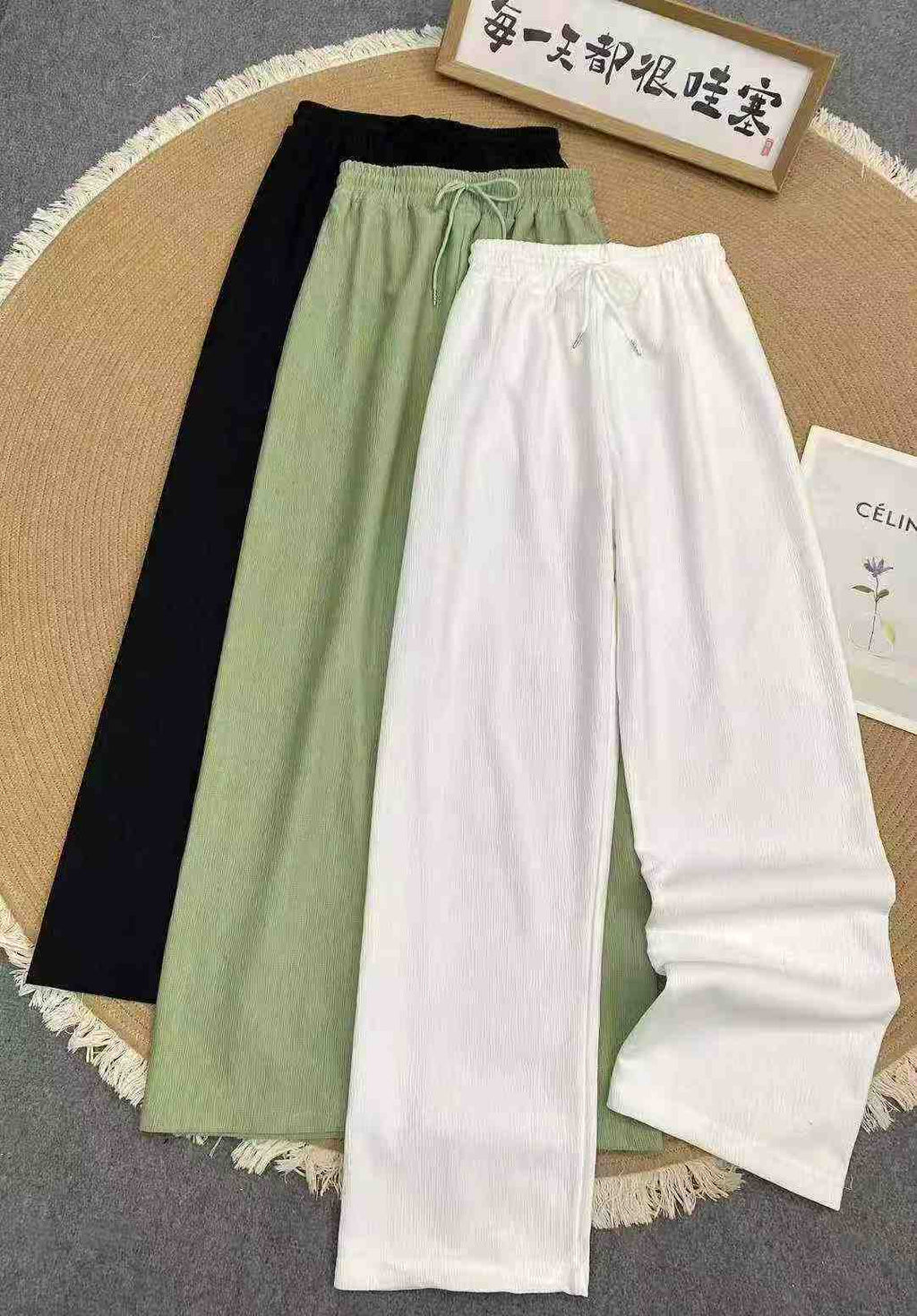 Women's textured casual pants