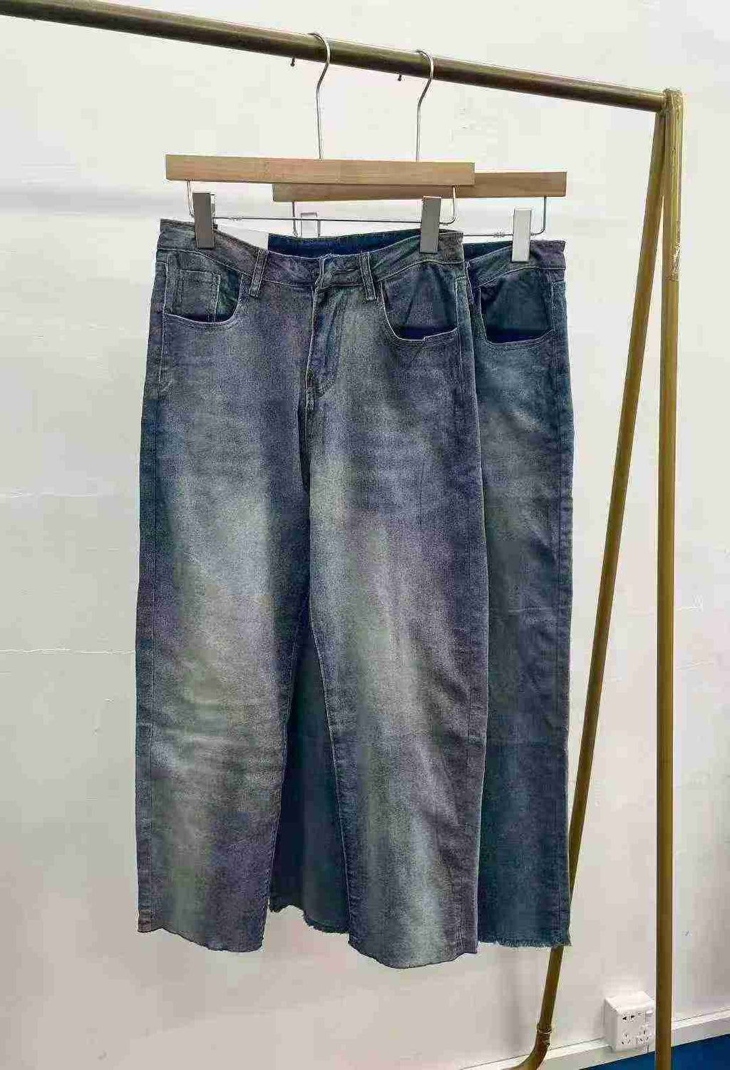 Women's distressed straight-leg jeans