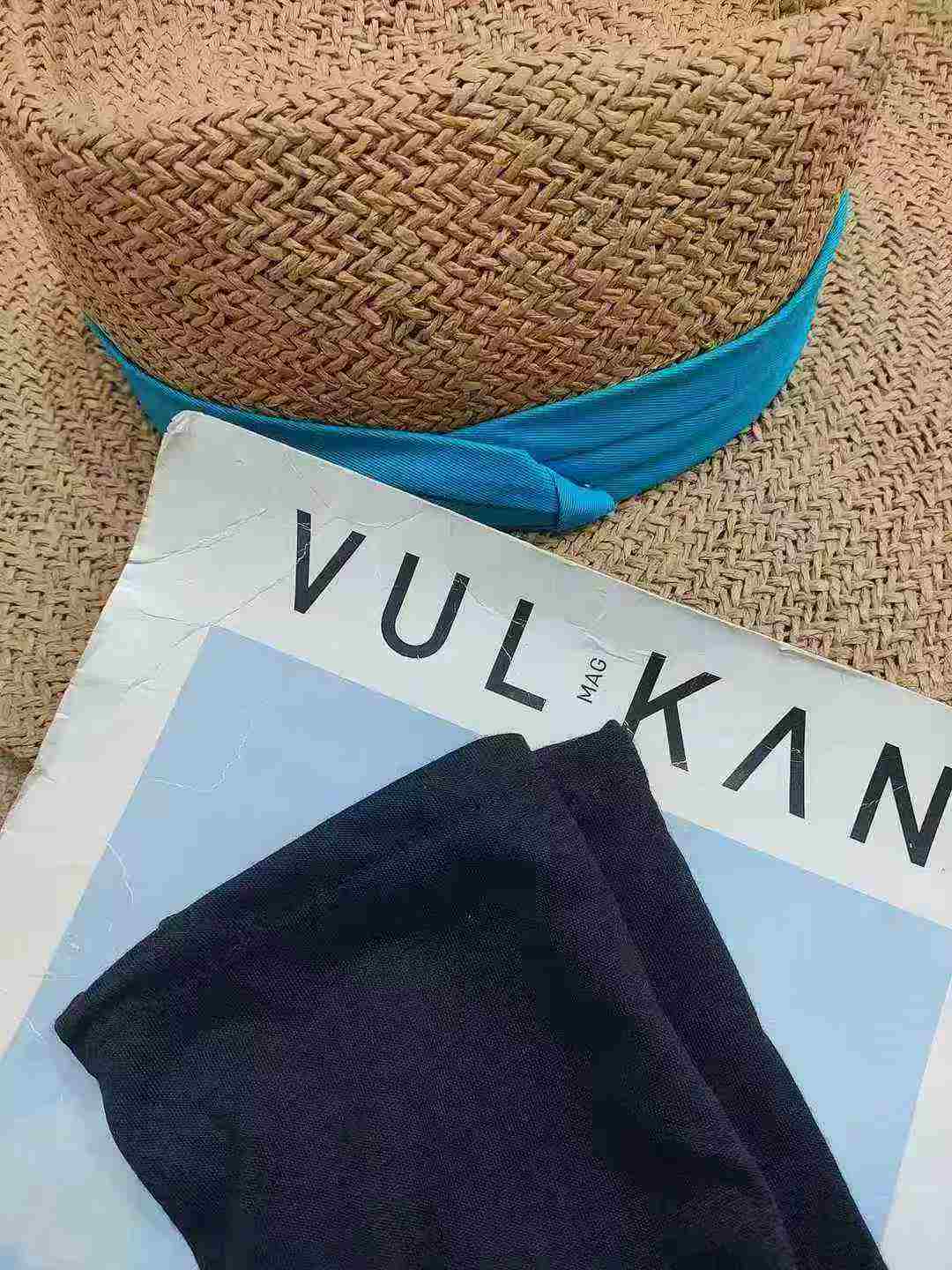 Kid's button-fastened cotton hooded sweatshirt