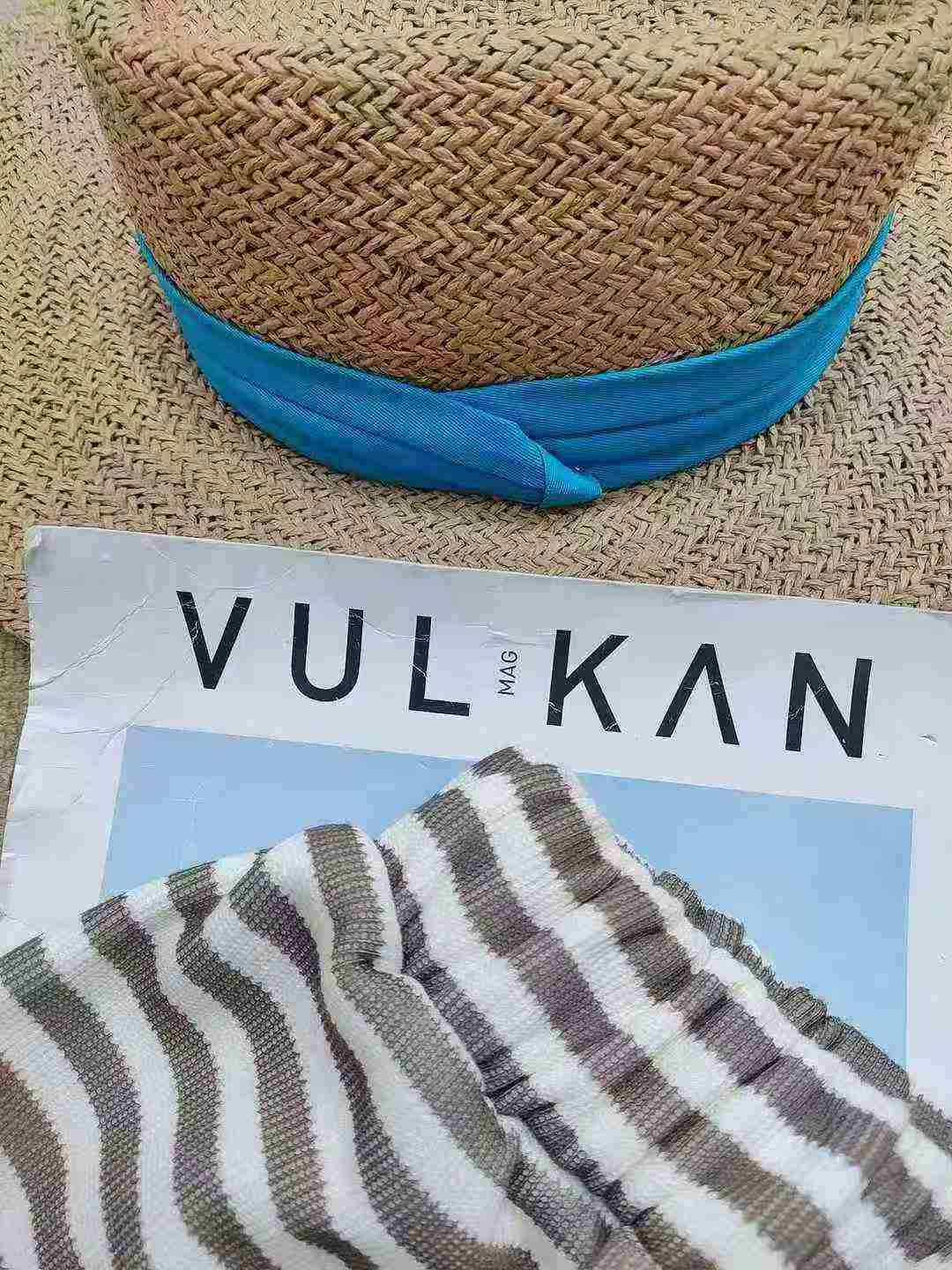 Kid's light brown striped fleece thickened straight-leg pants