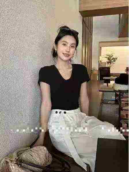 Women's simple and versatile casual T-shirt