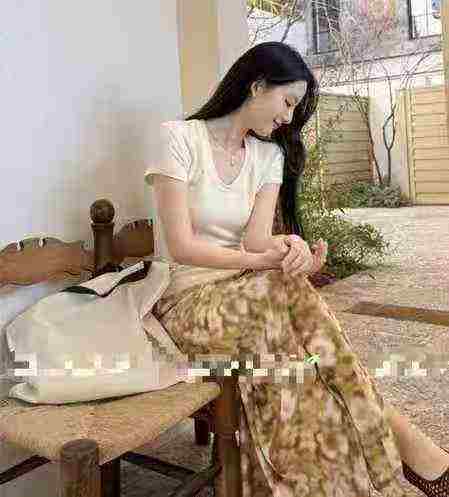 Women's simple and versatile casual T-shirt